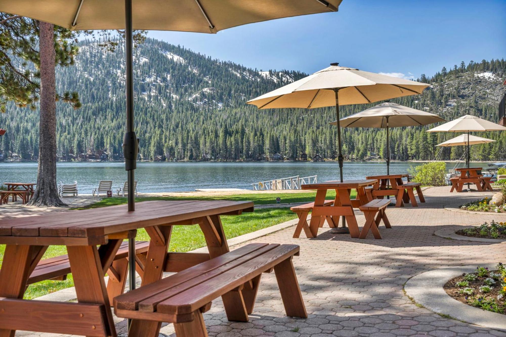Charming Queen Studio Deluxe W/Balcony #233 At Donner Lake Village Truckee Exterior photo